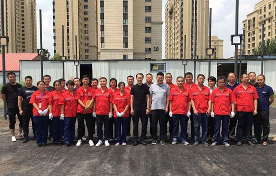 尊龙凯时车辆服务公司举行消防 应急救援预案演练